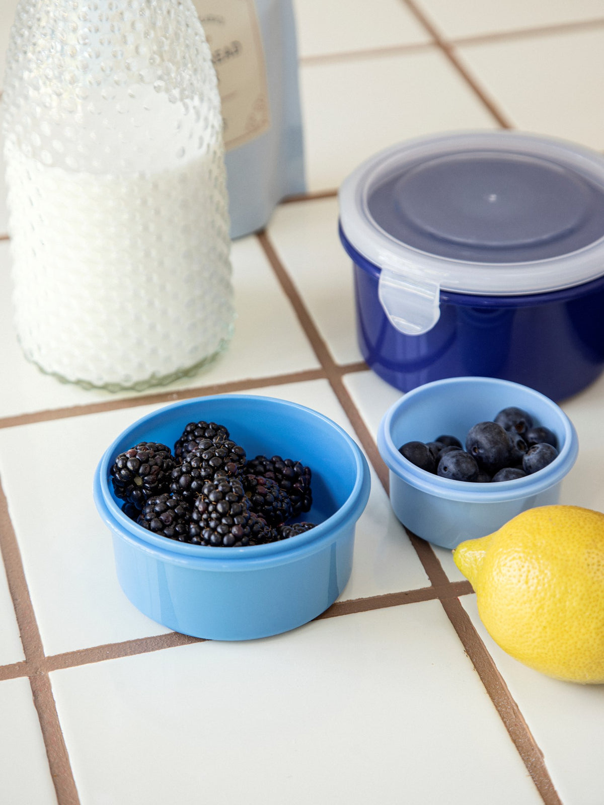 Food container