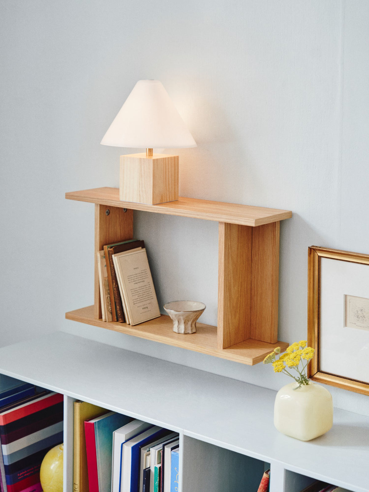 Wall shelf