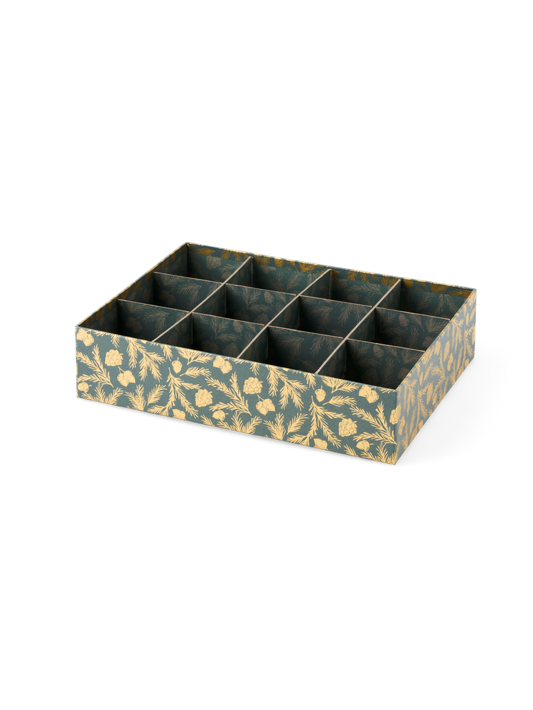 Box with dividers