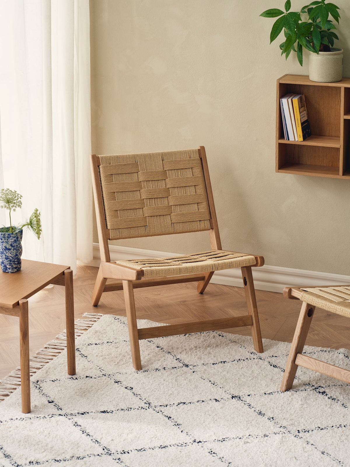 Lounge chair