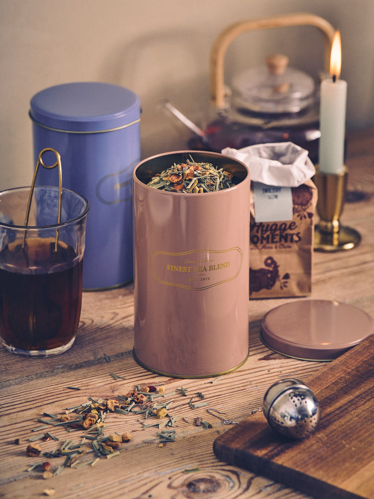 Tea caddy