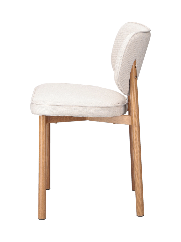 Dining chair with piping