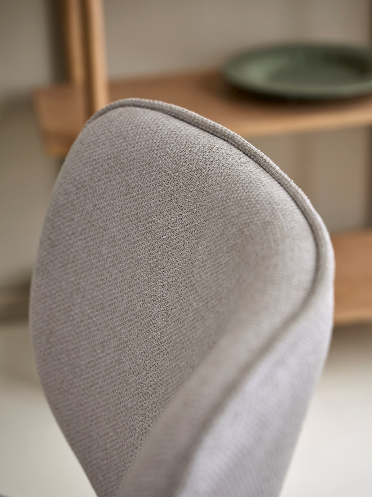 Dining chair with piping