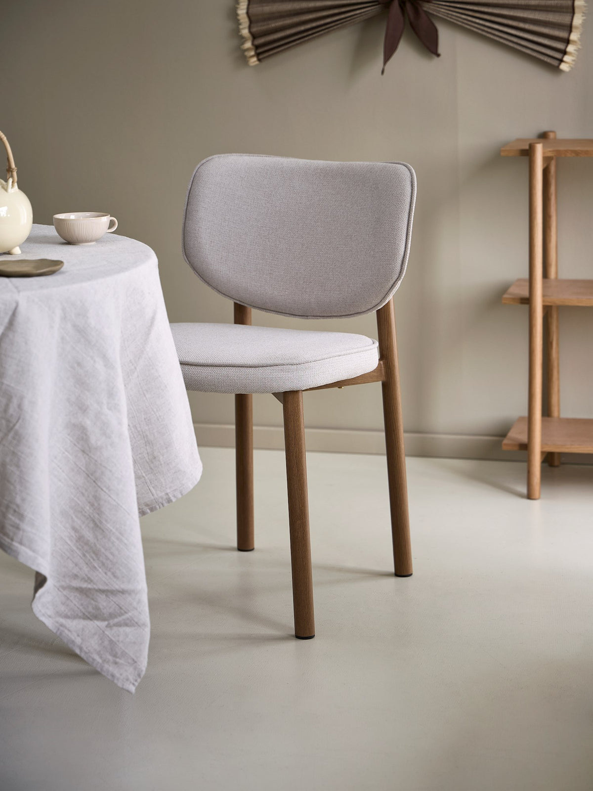 Dining chair with piping