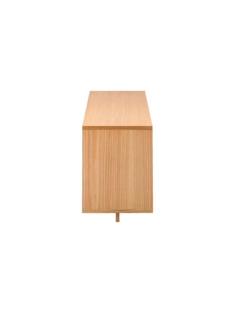 Floor shelf