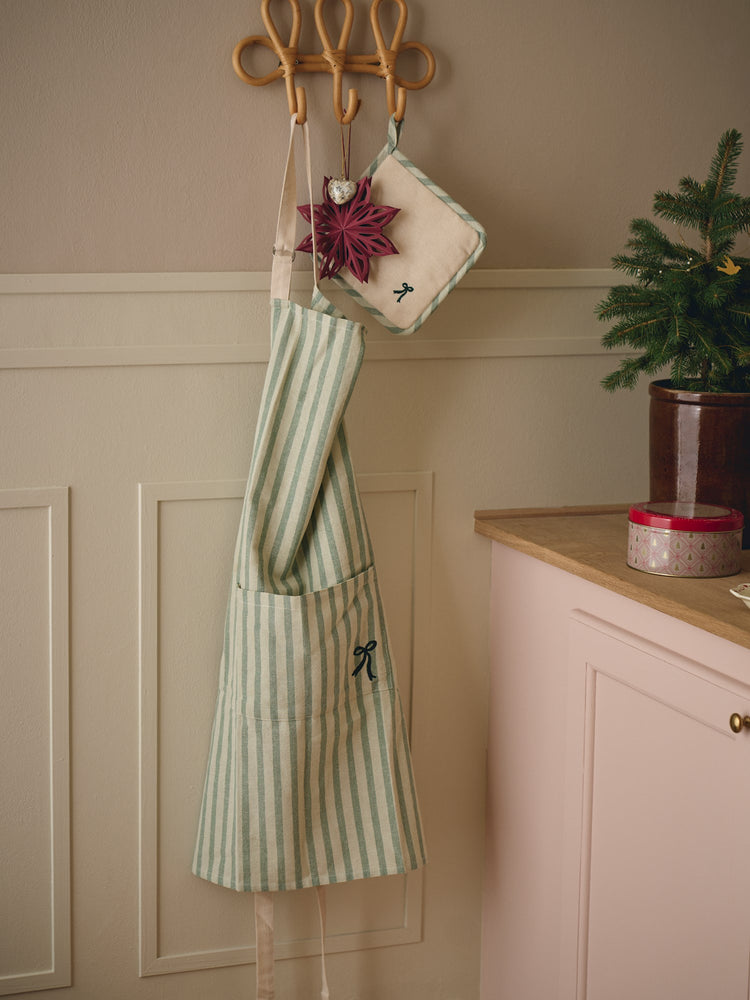 Apron