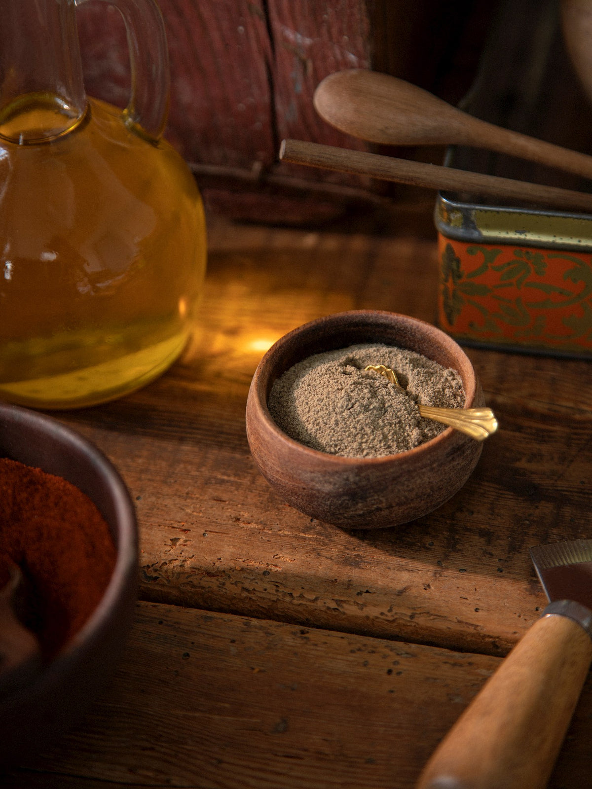 Ground black pepper