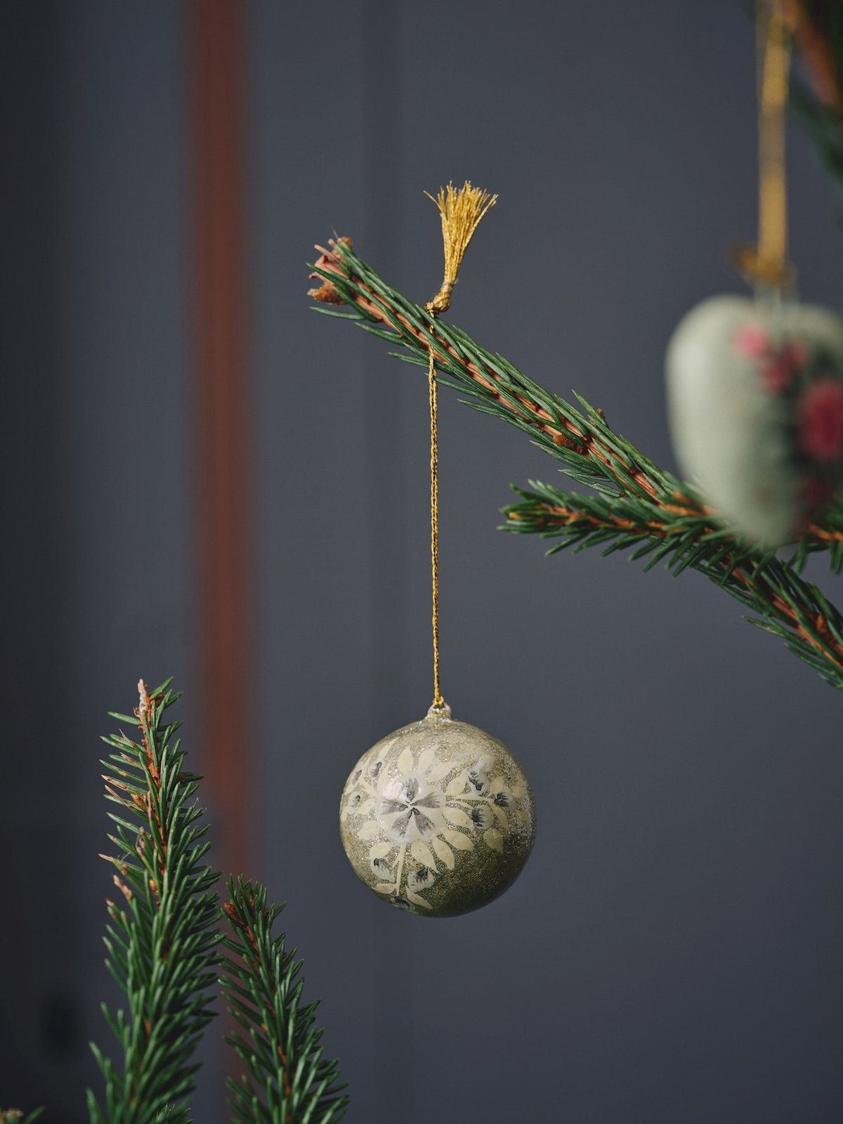 Paper Christmas bauble