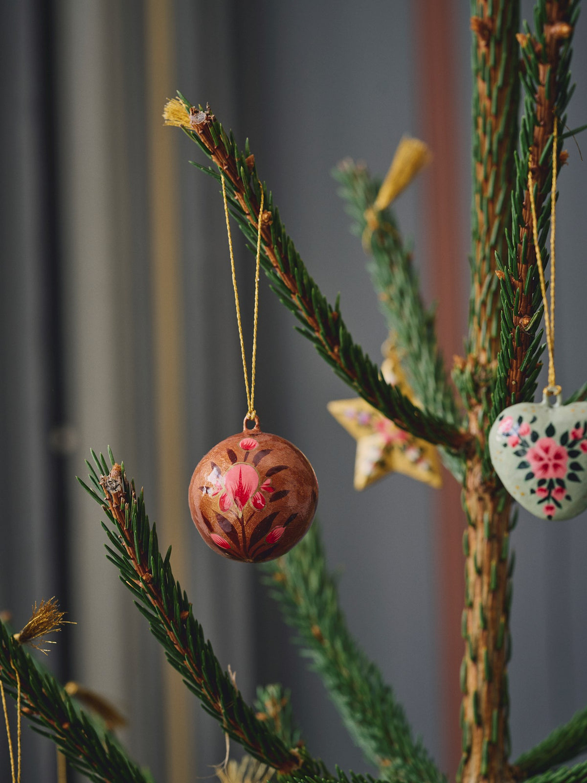 Paper Christmas bauble