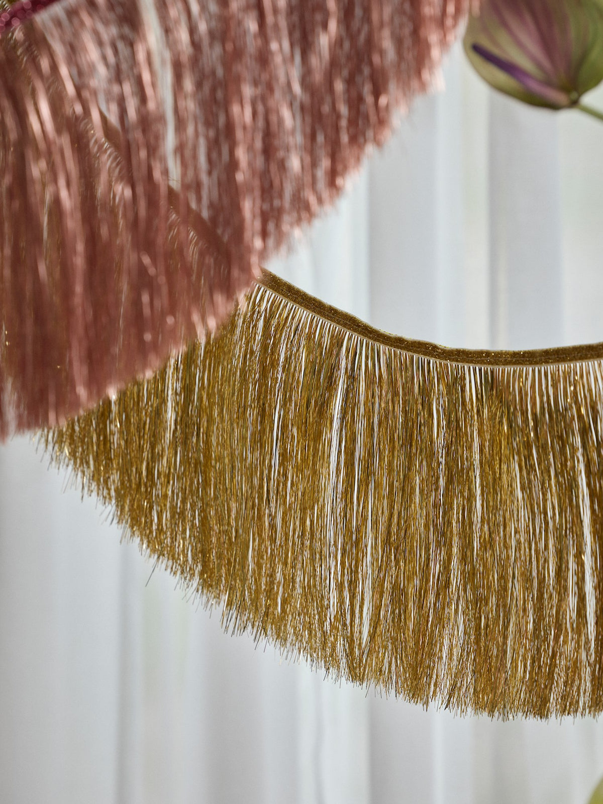 Garland frills